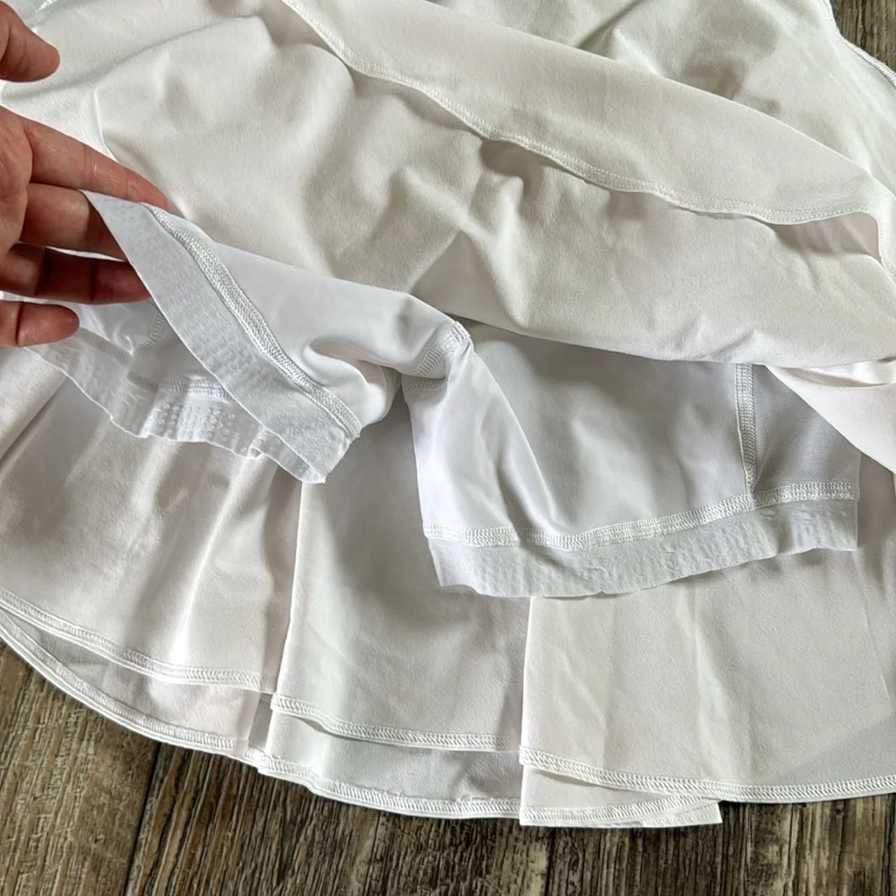 🌟LULULEMON 🌟WOMEN 🌟SHIRT, SIZE 4 - Picture 5 of 9